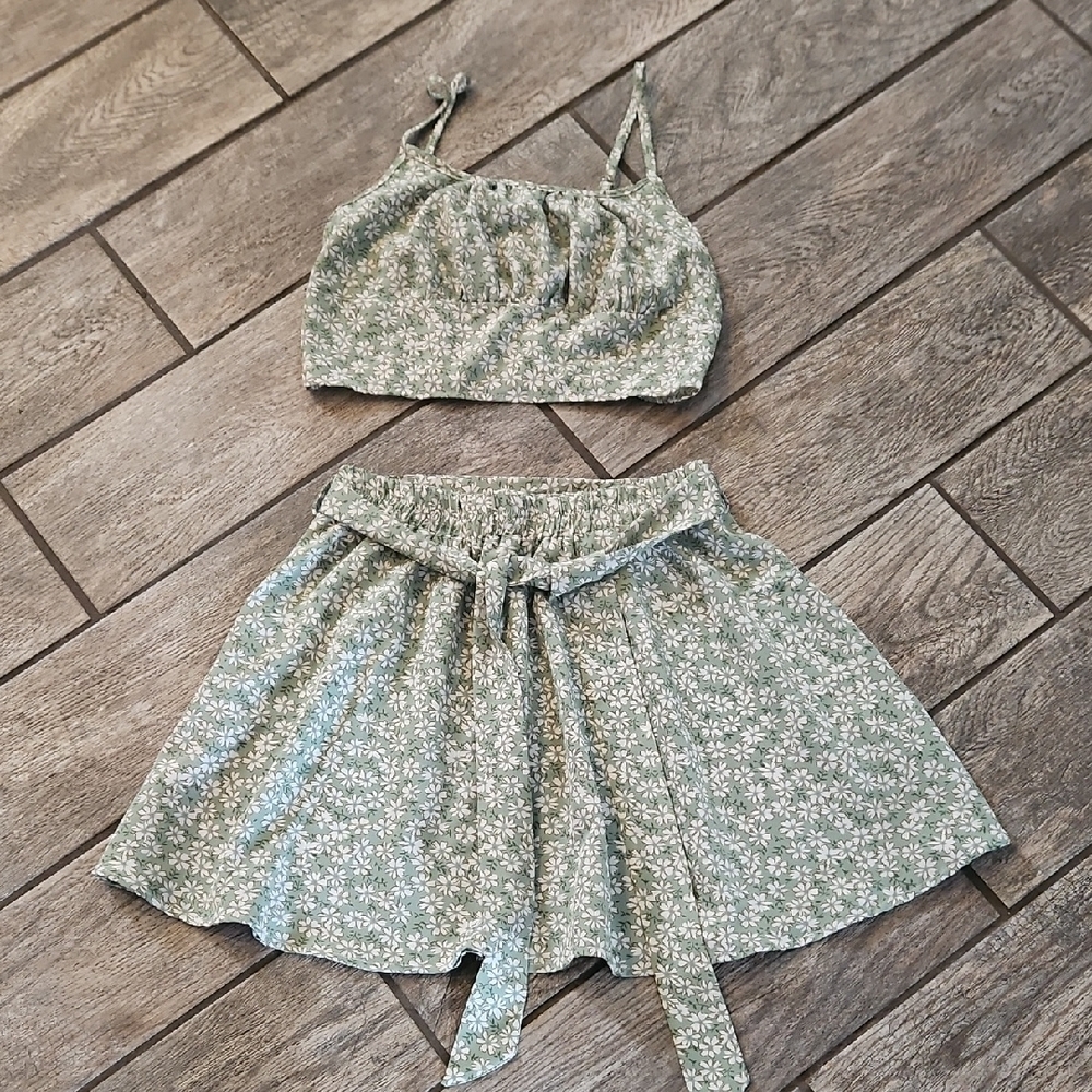 SHEIN Green Floral Skort Set Women's Size Medium